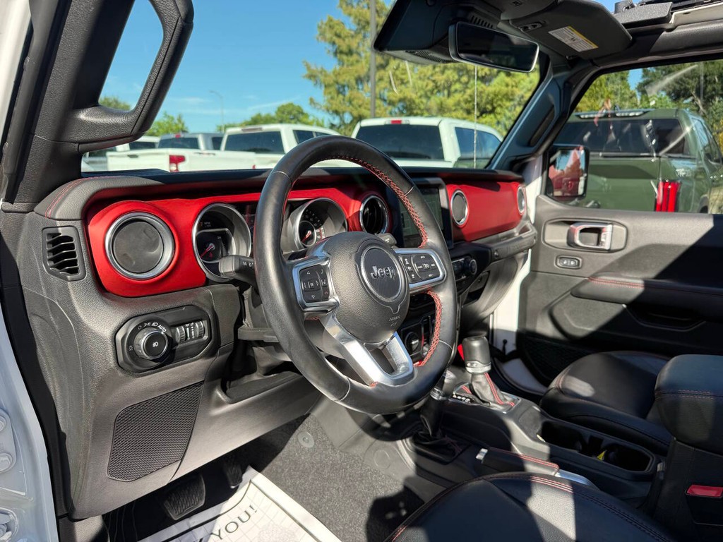 Jeep Wrangler Unlimited Vehicle Full-screen Gallery Image 06