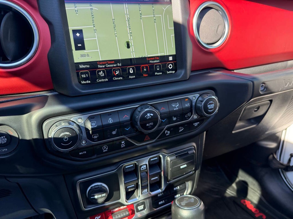 Jeep Wrangler Unlimited Vehicle Full-screen Gallery Image 27