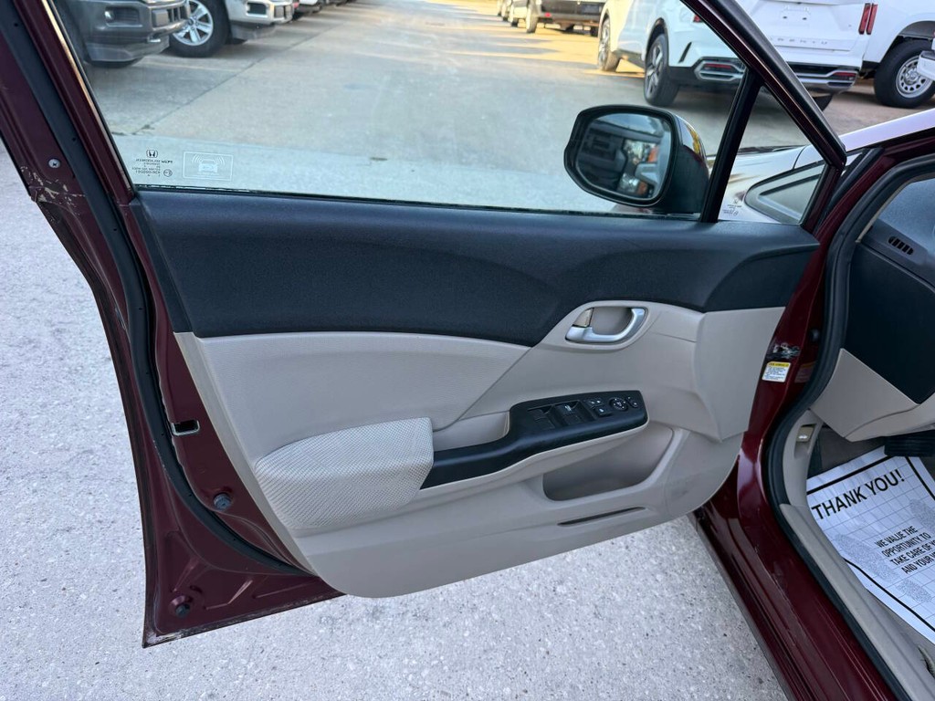Honda Civic Vehicle Full-screen Gallery Image 08