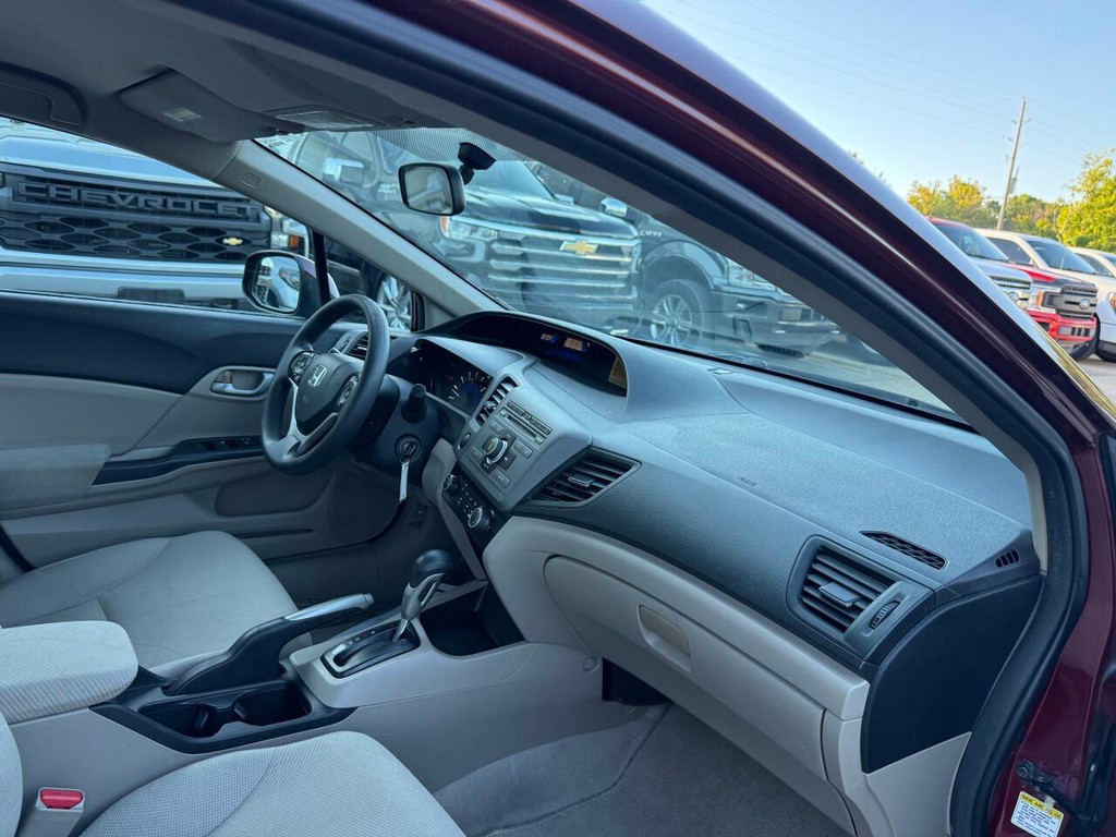Honda Civic Vehicle Full-screen Gallery Image 09