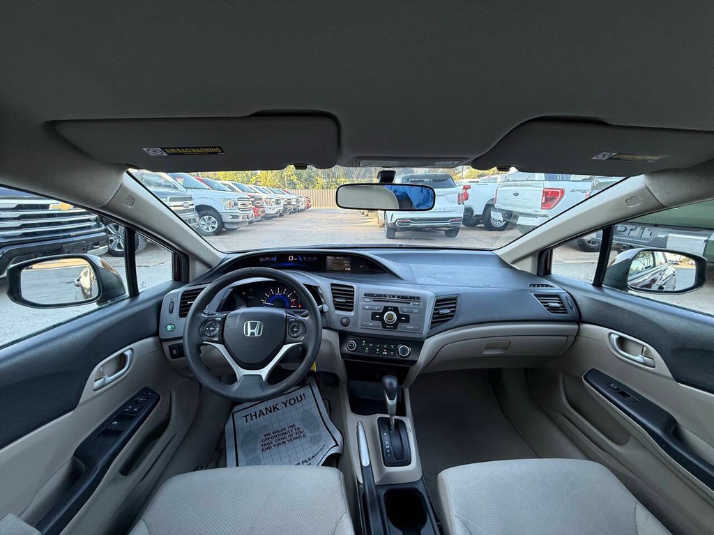 Honda Civic Vehicle Full-screen Gallery Image 18