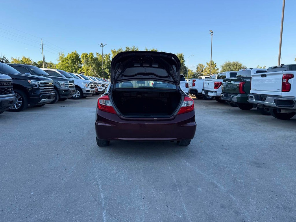 Honda Civic Vehicle Full-screen Gallery Image 34