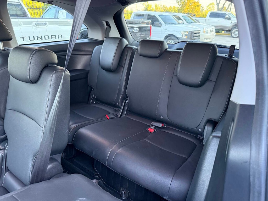 Honda Odyssey Vehicle Full-screen Gallery Image 13