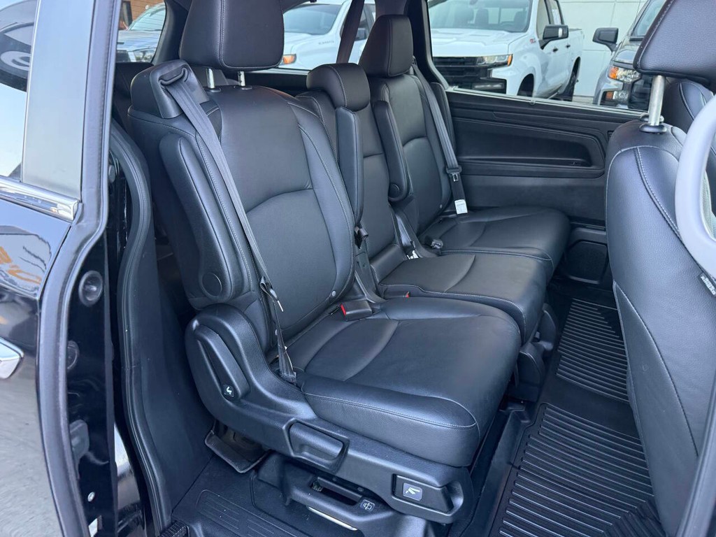 Honda Odyssey Vehicle Full-screen Gallery Image 14