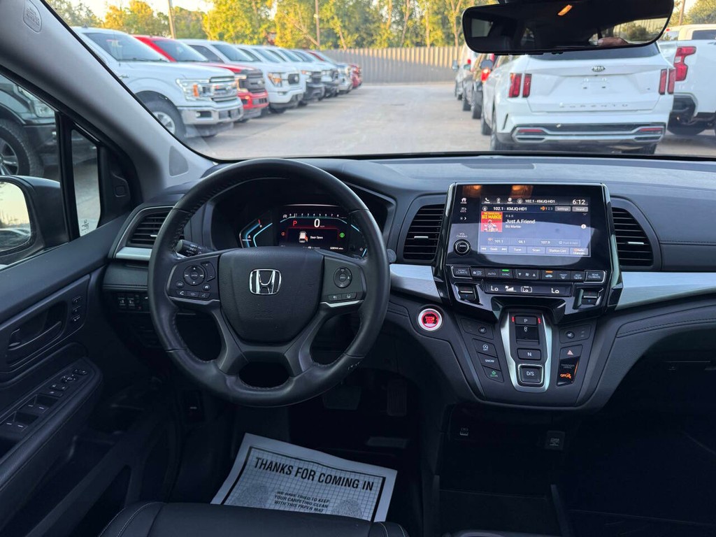 Honda Odyssey Vehicle Full-screen Gallery Image 18
