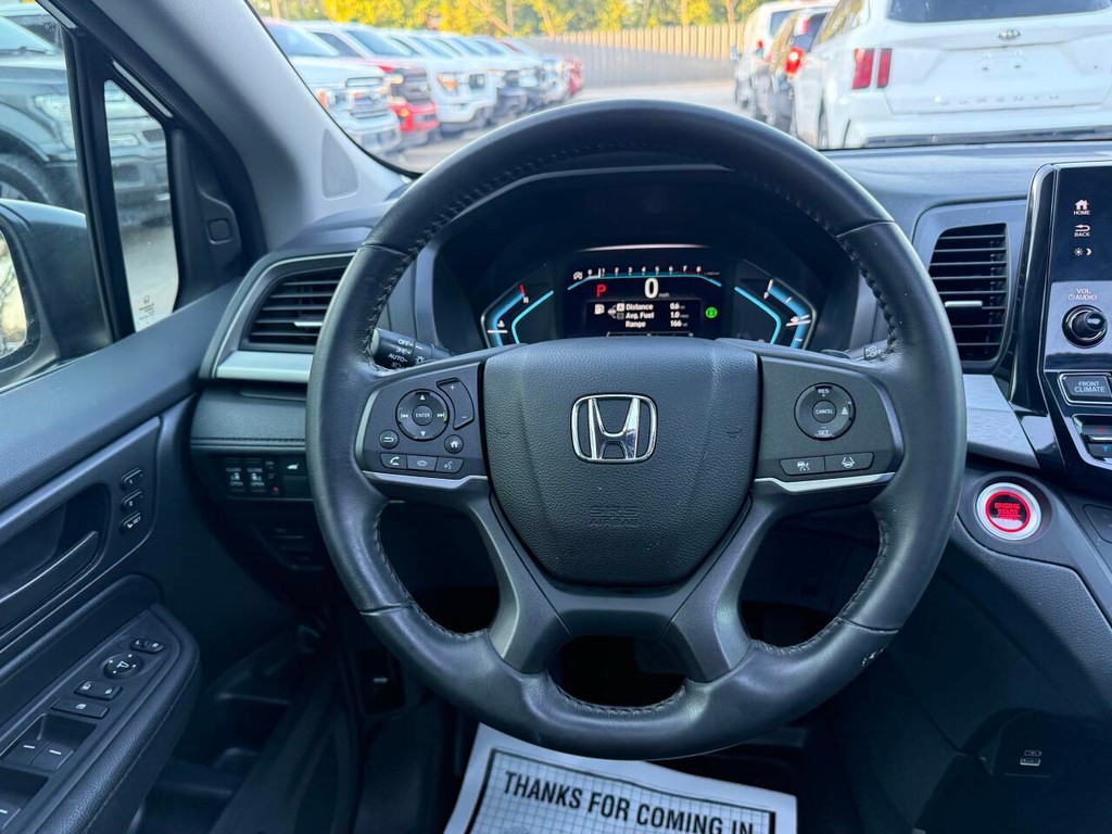Honda Odyssey Vehicle Full-screen Gallery Image 19