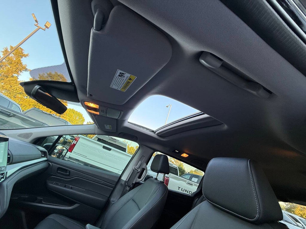 Honda Odyssey Vehicle Full-screen Gallery Image 27