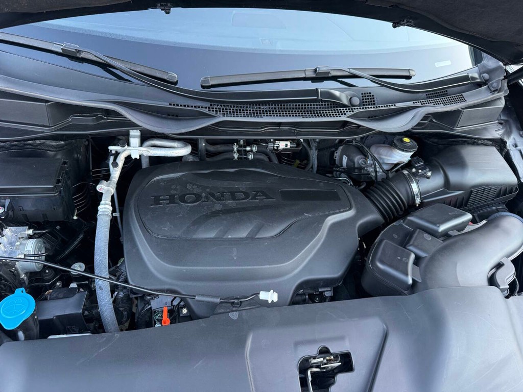 Honda Odyssey Vehicle Full-screen Gallery Image 31