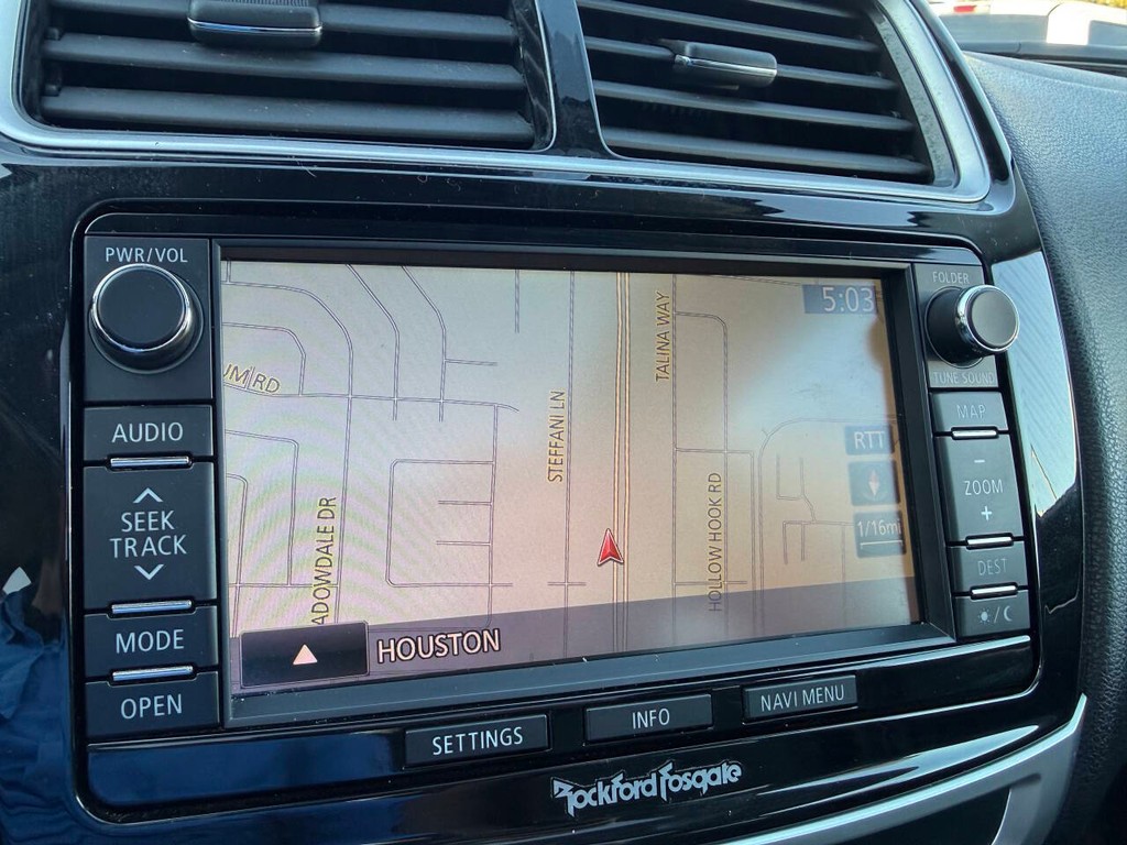 Mitsubishi Outlander Sport Vehicle Full-screen Gallery Image 27