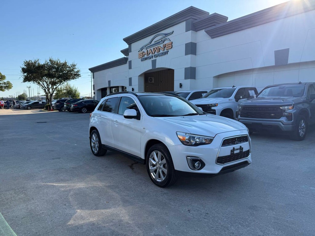 Mitsubishi Outlander Sport Vehicle Full-screen Gallery Image 41