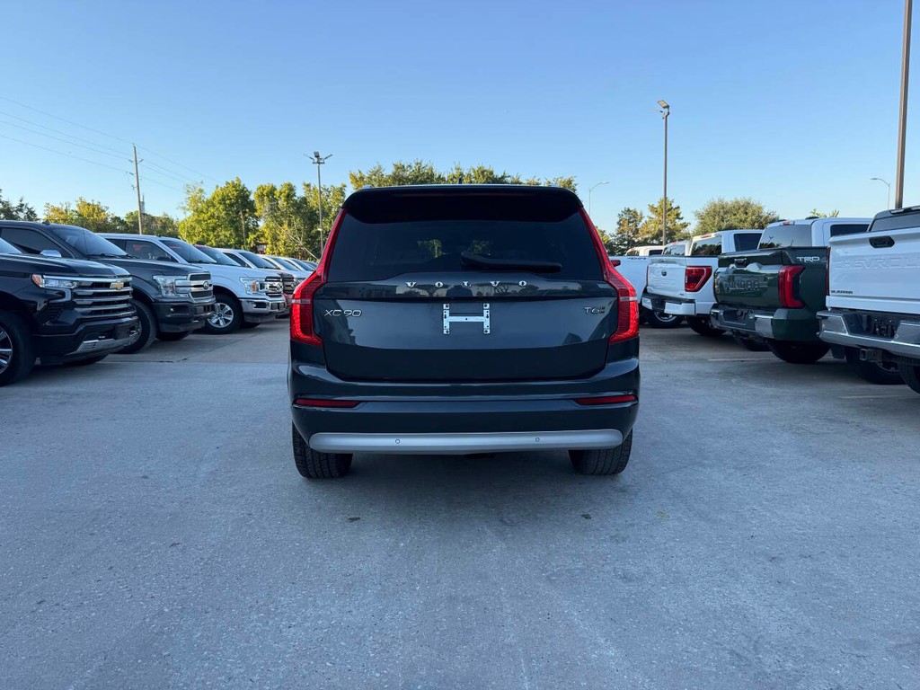Volvo XC90 Vehicle Full-screen Gallery Image 41