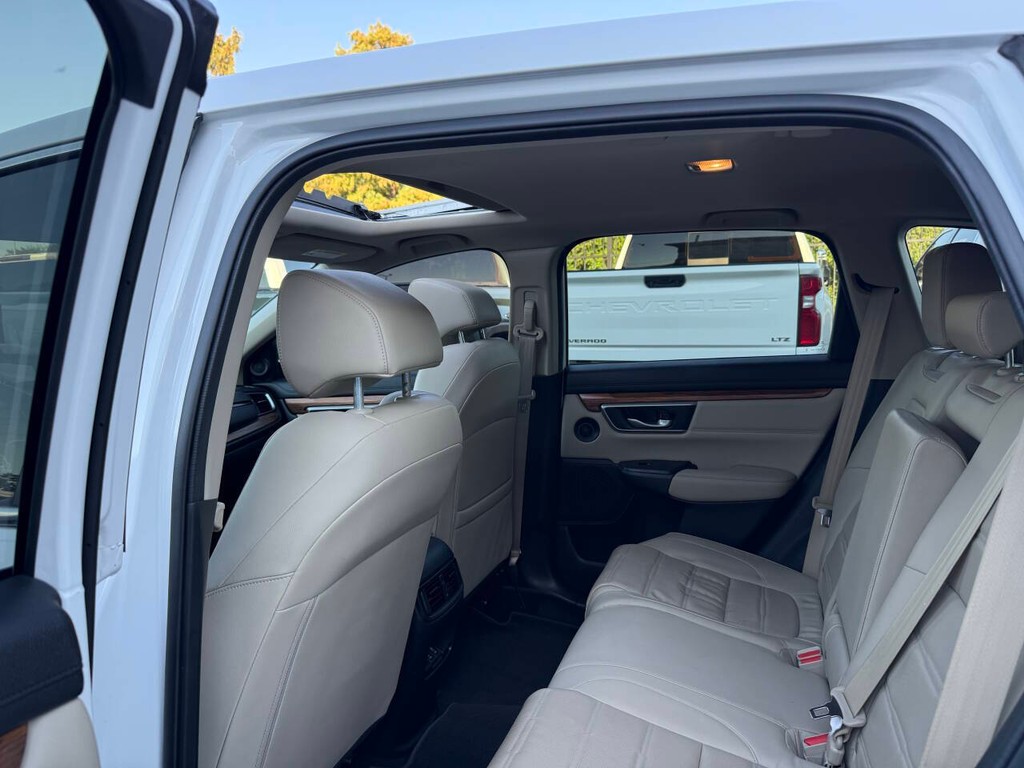Honda CR-V Vehicle Full-screen Gallery Image 12