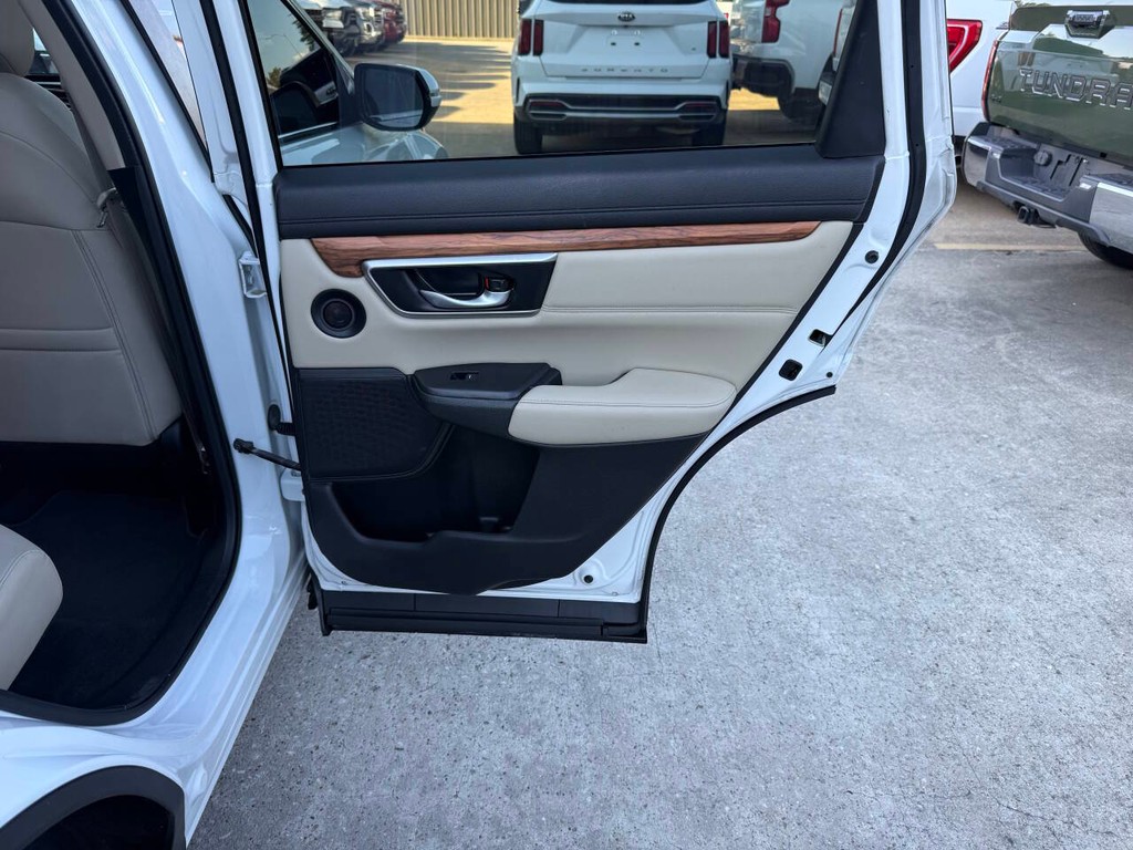 Honda CR-V Vehicle Full-screen Gallery Image 16