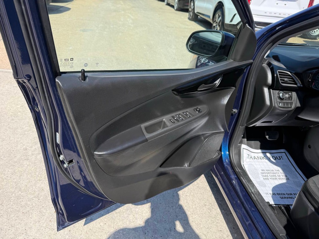 Chevrolet Spark Vehicle Full-screen Gallery Image 08
