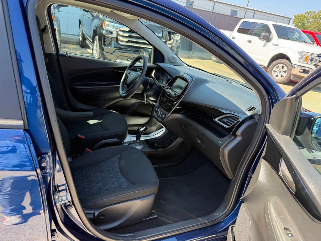 Chevrolet Spark Vehicle Full-screen Gallery Image 10