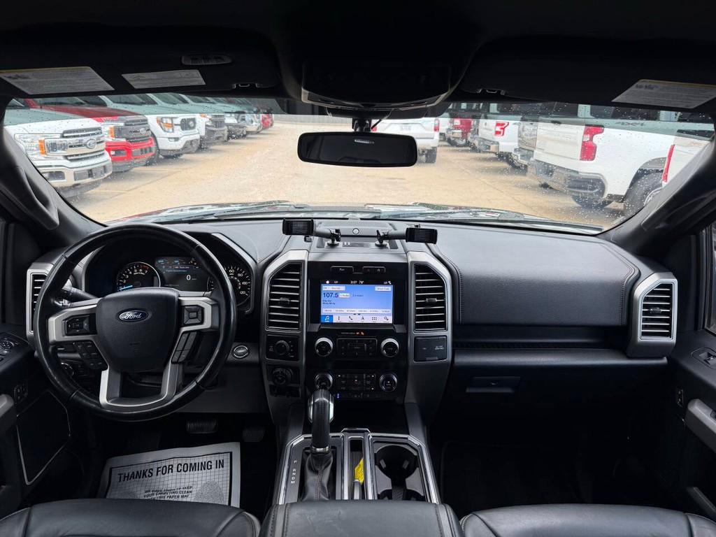 Ford F-150 Vehicle Full-screen Gallery Image 17