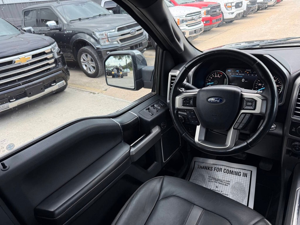Ford F-150 Vehicle Full-screen Gallery Image 19