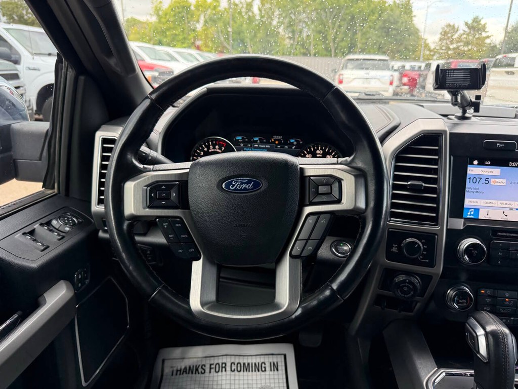 Ford F-150 Vehicle Full-screen Gallery Image 22