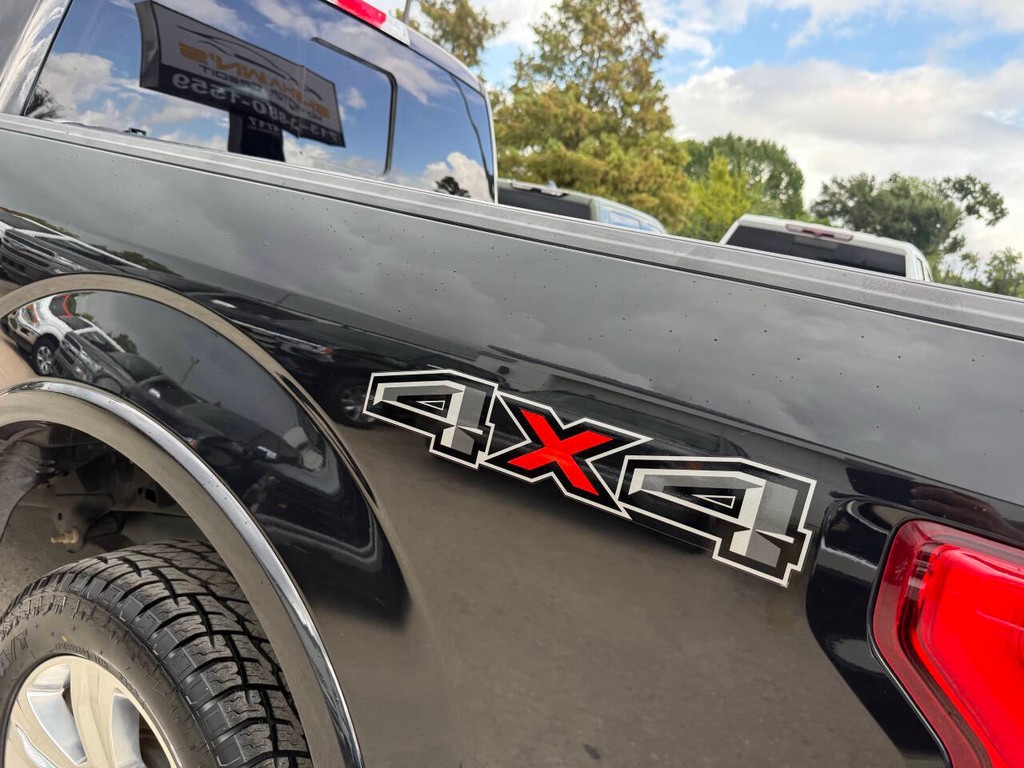 Ford F-150 Vehicle Full-screen Gallery Image 38