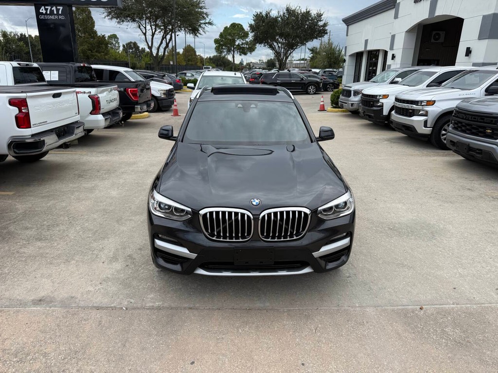 BMW X3 Vehicle Full-screen Gallery Image 41