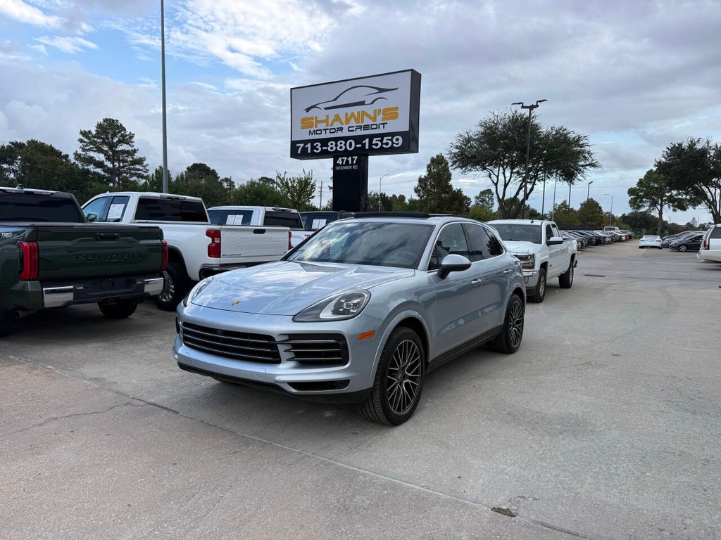 Porsche Cayenne Vehicle Full-screen Gallery Image 03