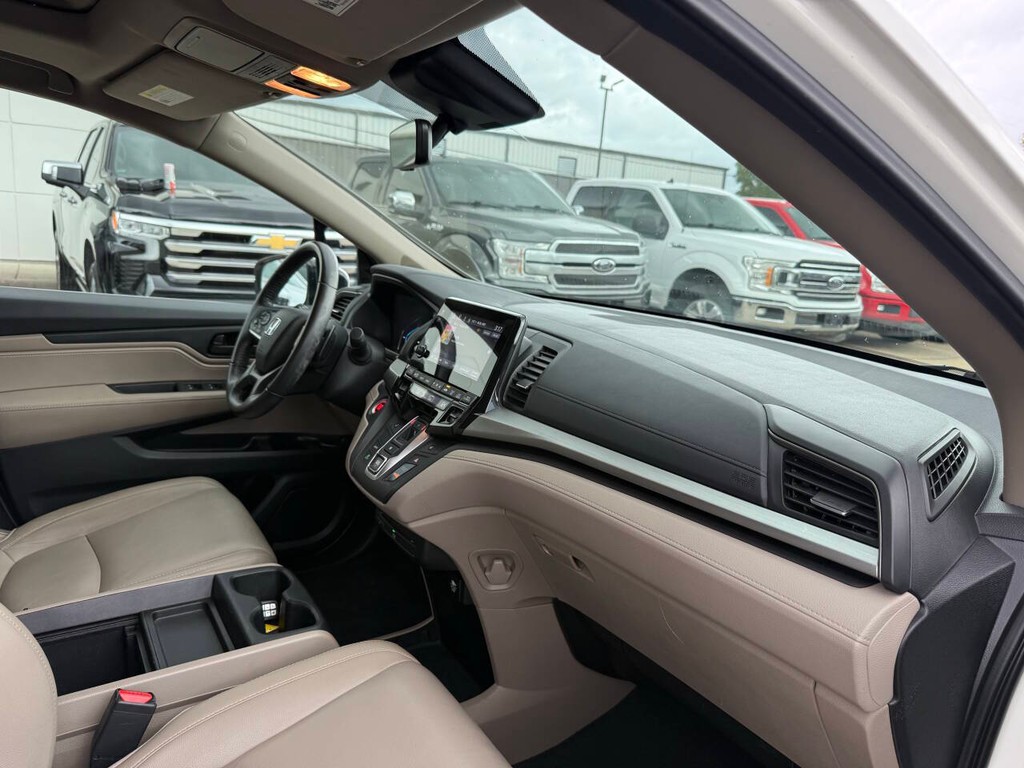 Honda Odyssey Vehicle Full-screen Gallery Image 09