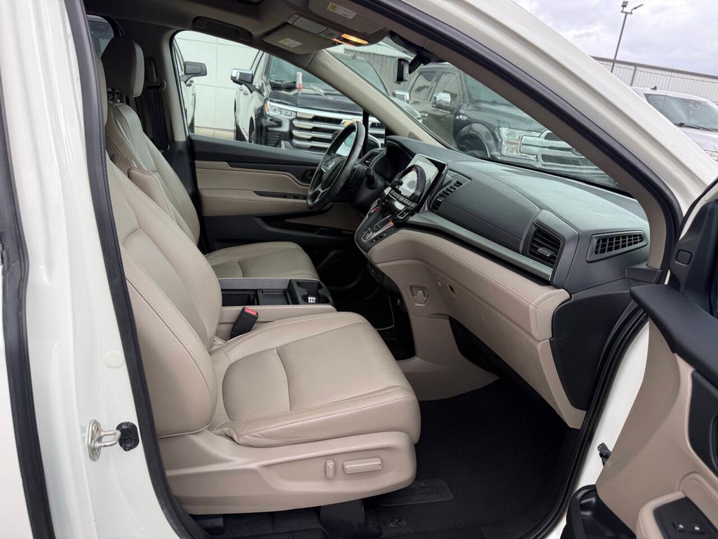 Honda Odyssey Vehicle Full-screen Gallery Image 10