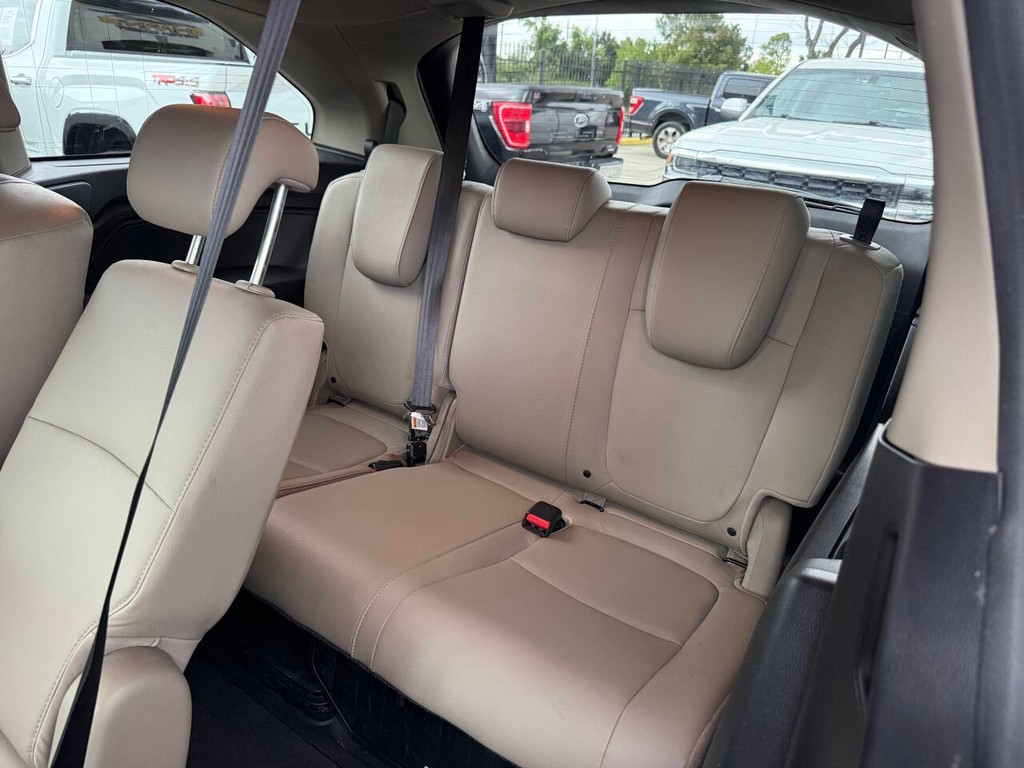 Honda Odyssey Vehicle Full-screen Gallery Image 13