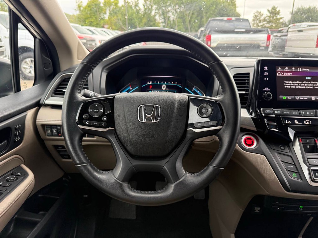 Honda Odyssey Vehicle Full-screen Gallery Image 22