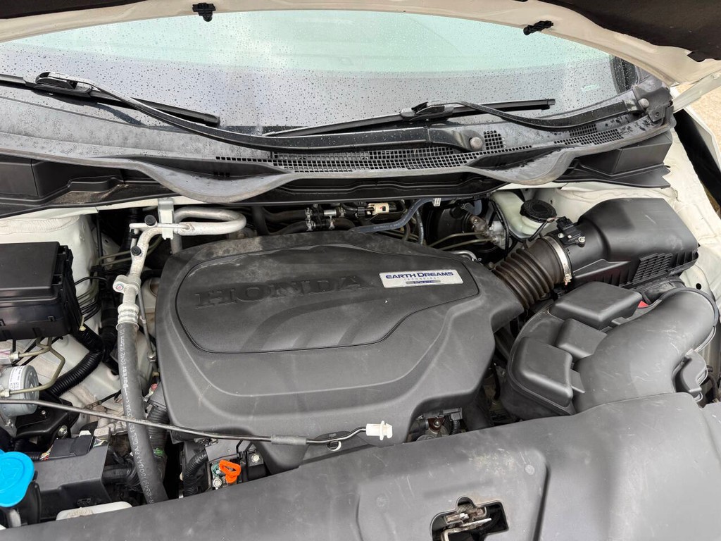 Honda Odyssey Vehicle Full-screen Gallery Image 38