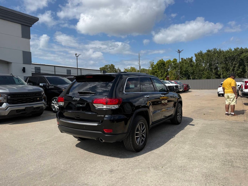 Jeep Grand Cherokee Vehicle Full-screen Gallery Image 05