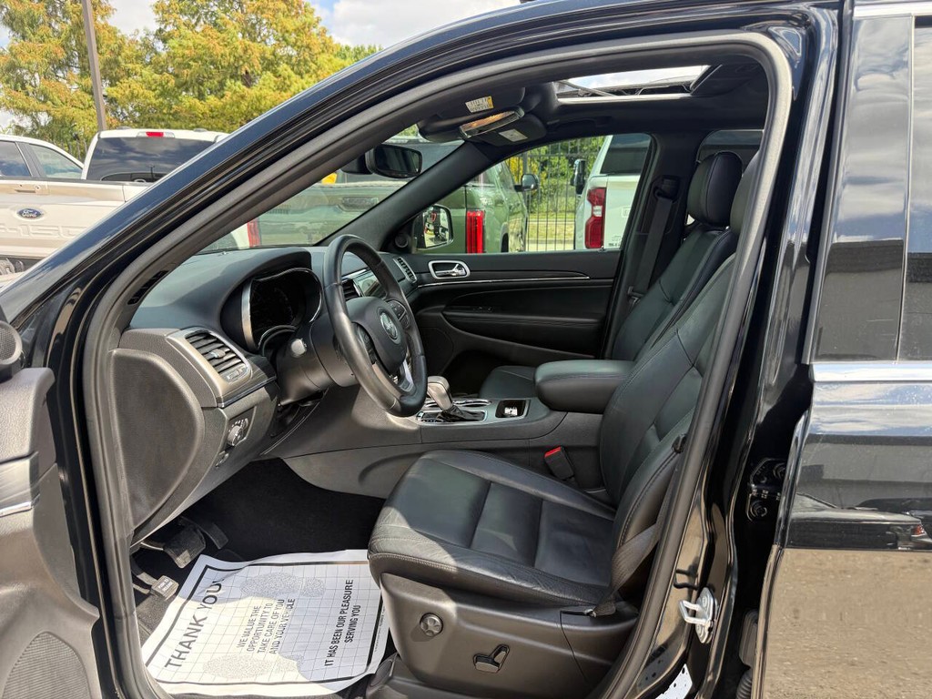 Jeep Grand Cherokee Vehicle Full-screen Gallery Image 07