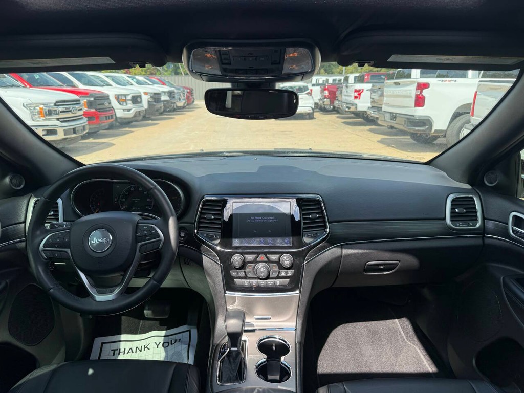 Jeep Grand Cherokee Vehicle Full-screen Gallery Image 17