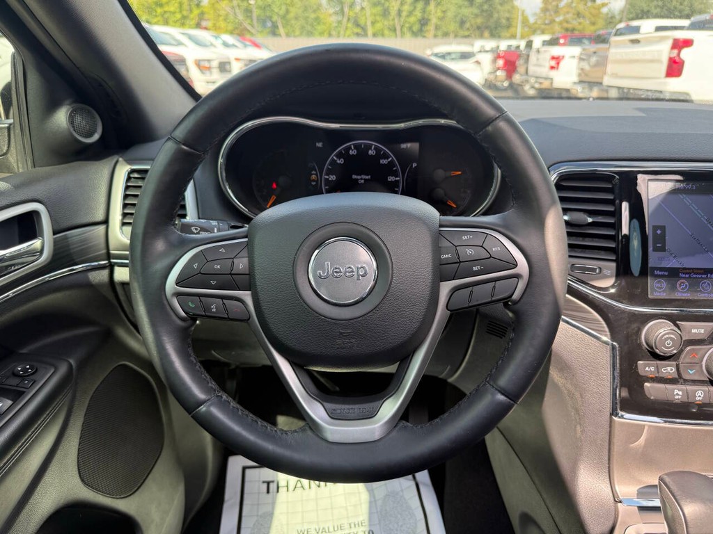 Jeep Grand Cherokee Vehicle Full-screen Gallery Image 23