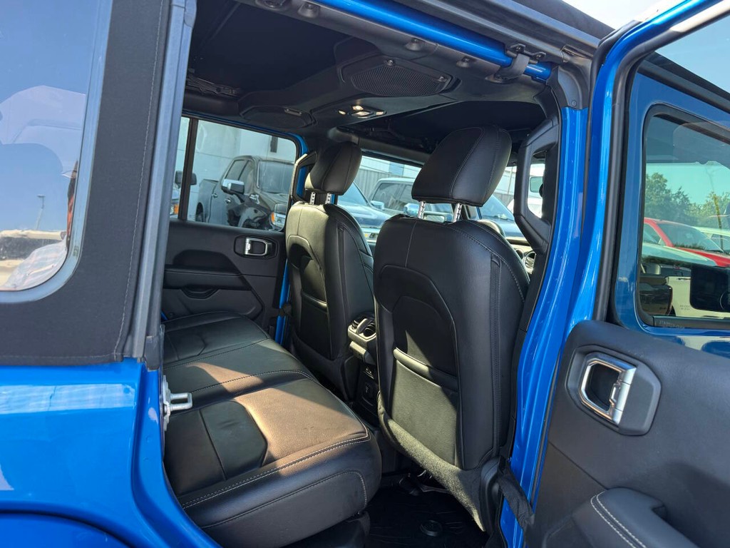 Jeep Wrangler 4xe Vehicle Full-screen Gallery Image 15