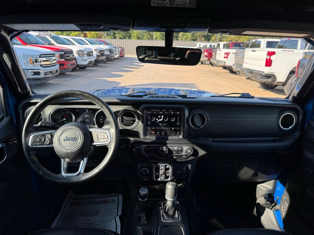 Jeep Wrangler 4xe Vehicle Full-screen Gallery Image 17