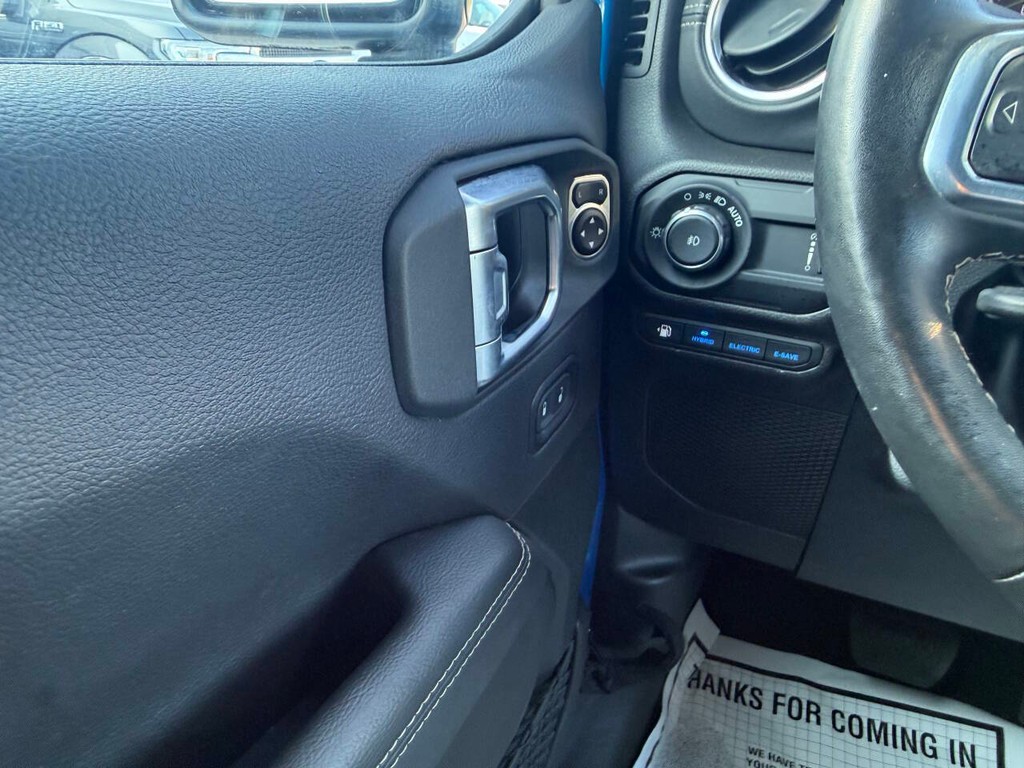 Jeep Wrangler 4xe Vehicle Full-screen Gallery Image 31