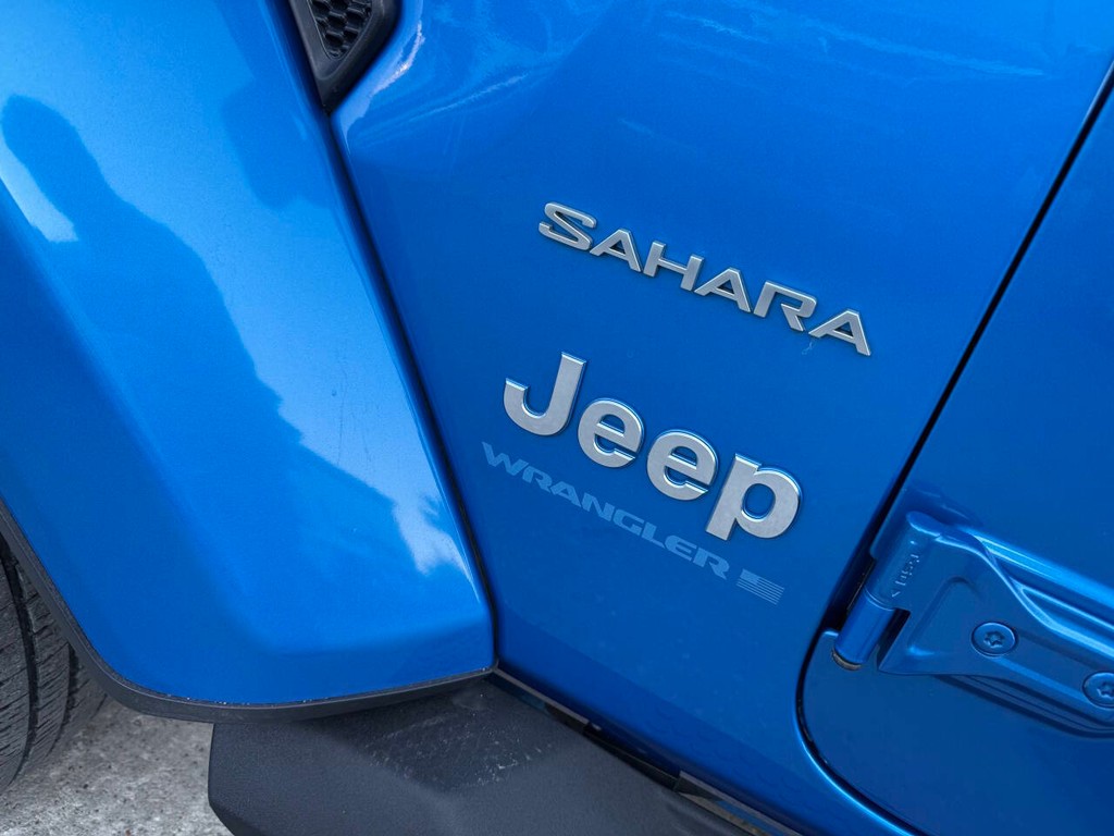 Jeep Wrangler 4xe Vehicle Full-screen Gallery Image 36