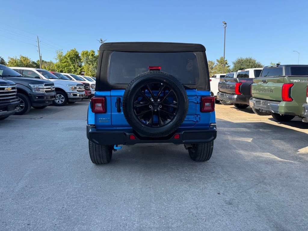 Jeep Wrangler 4xe Vehicle Full-screen Gallery Image 39