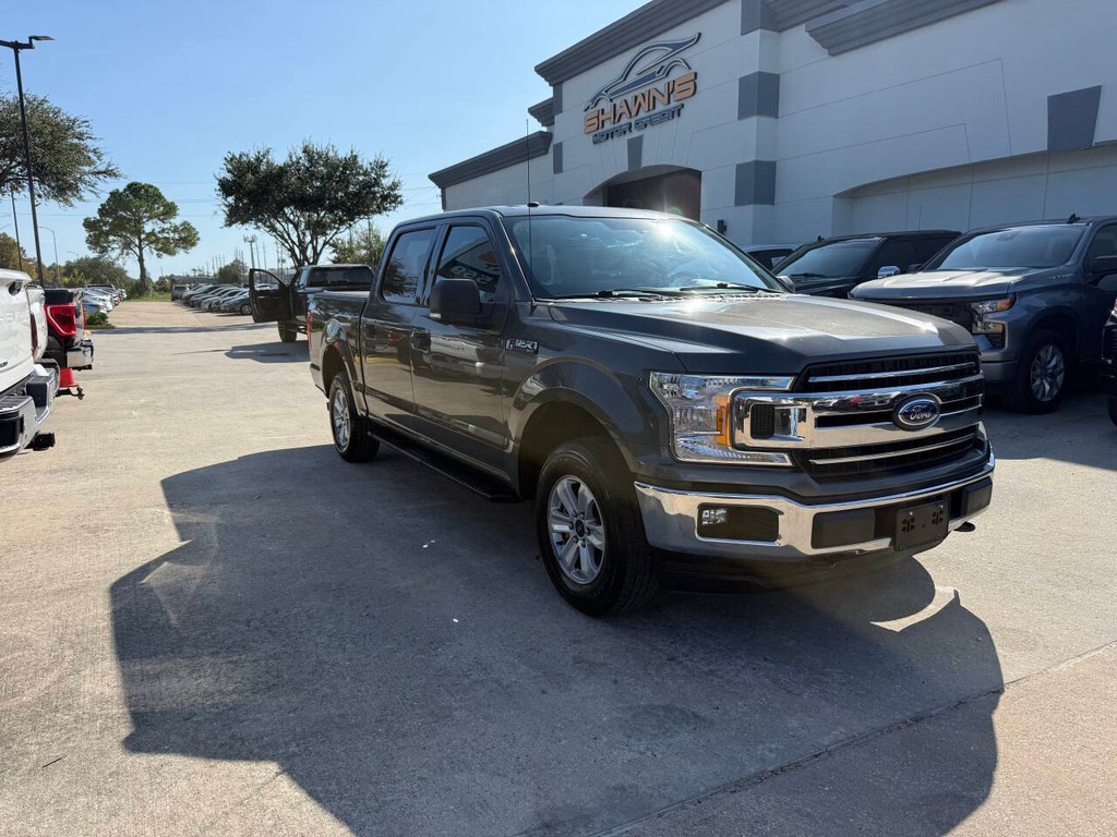 Ford F-150 Vehicle Full-screen Gallery Image 02