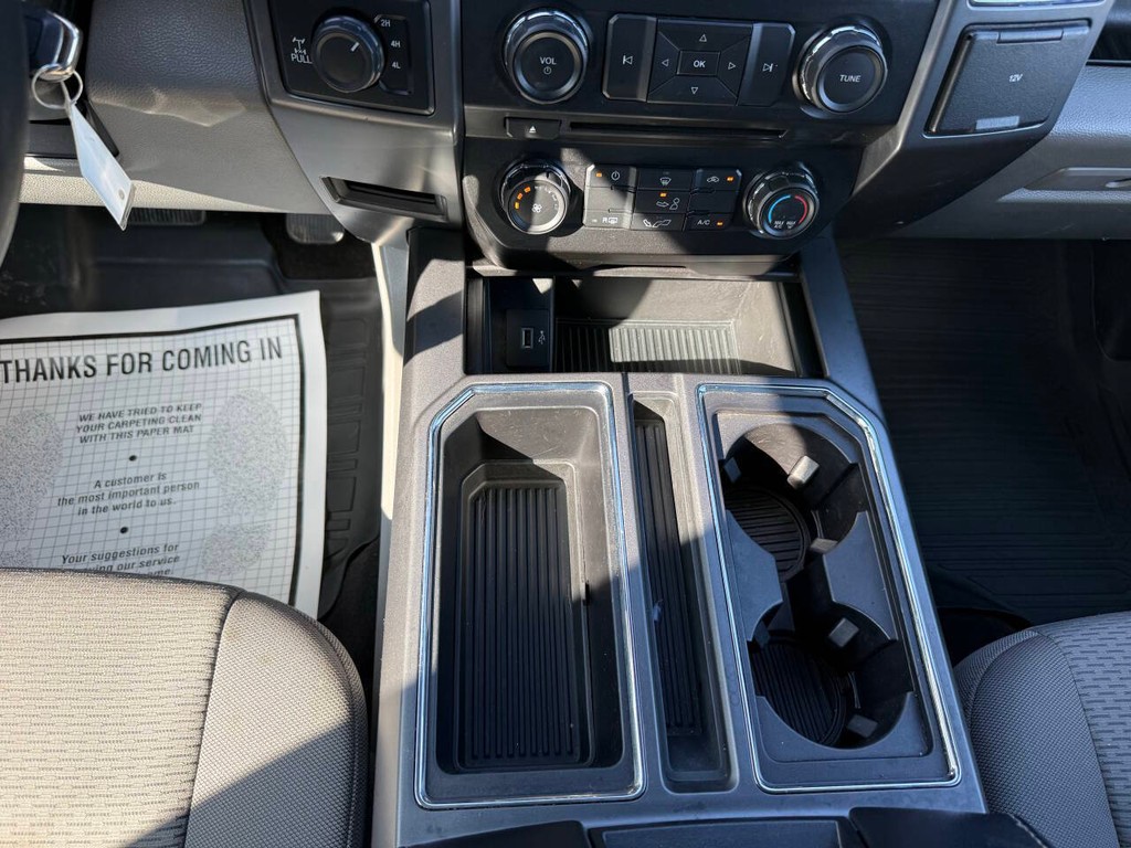 Ford F-150 Vehicle Full-screen Gallery Image 29