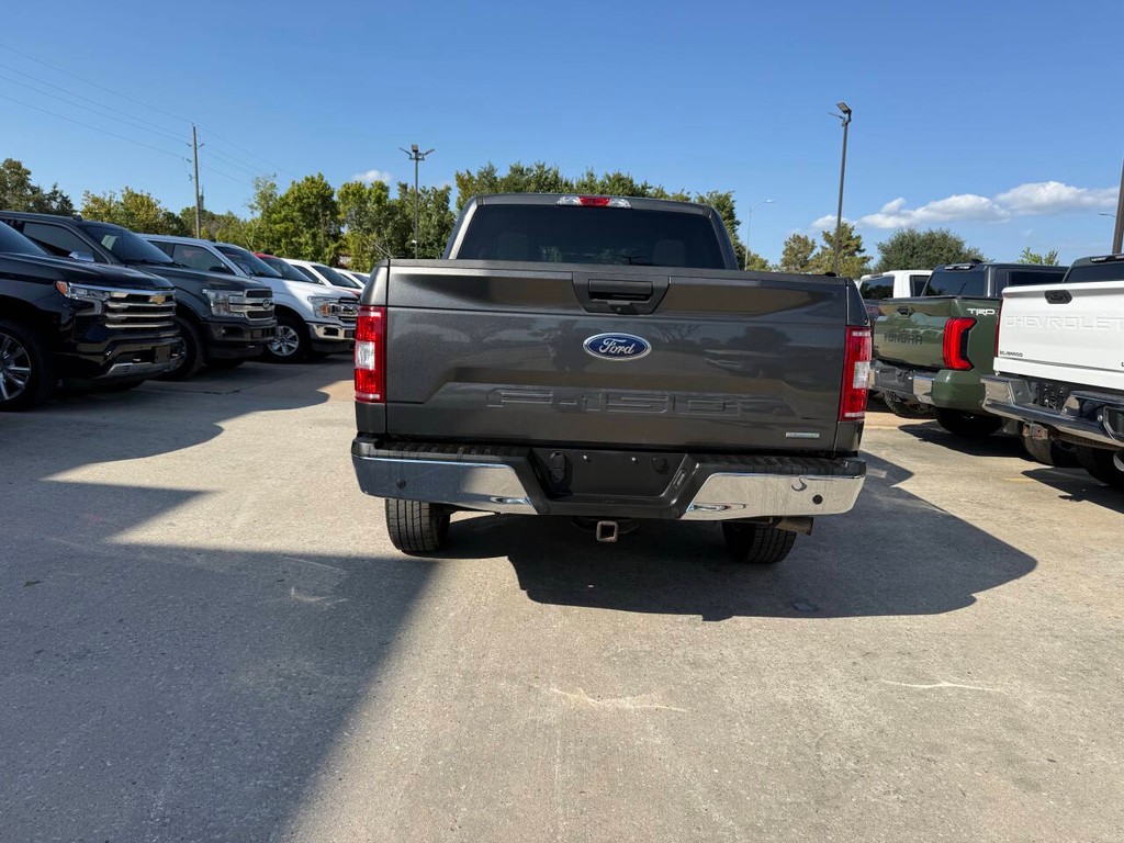 Ford F-150 Vehicle Full-screen Gallery Image 38
