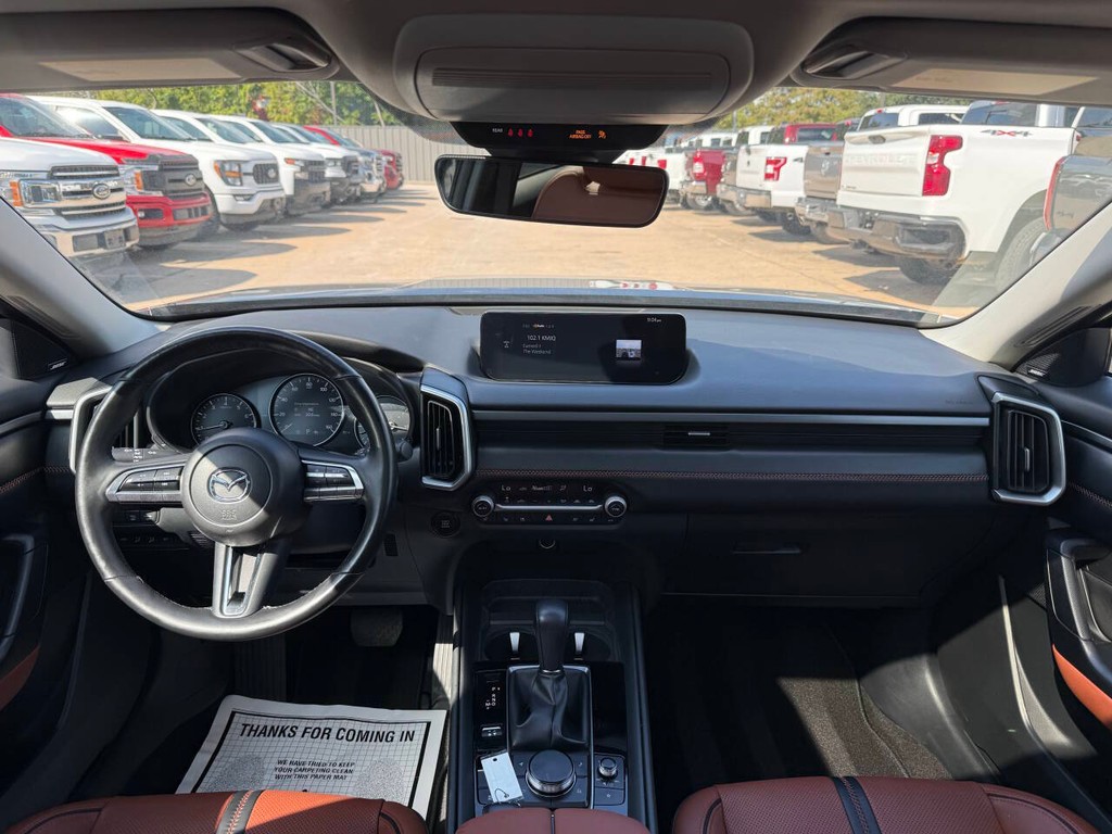 Mazda CX-50 Vehicle Full-screen Gallery Image 17