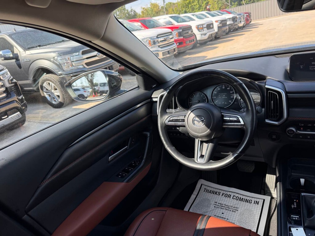 Mazda CX-50 Vehicle Full-screen Gallery Image 19