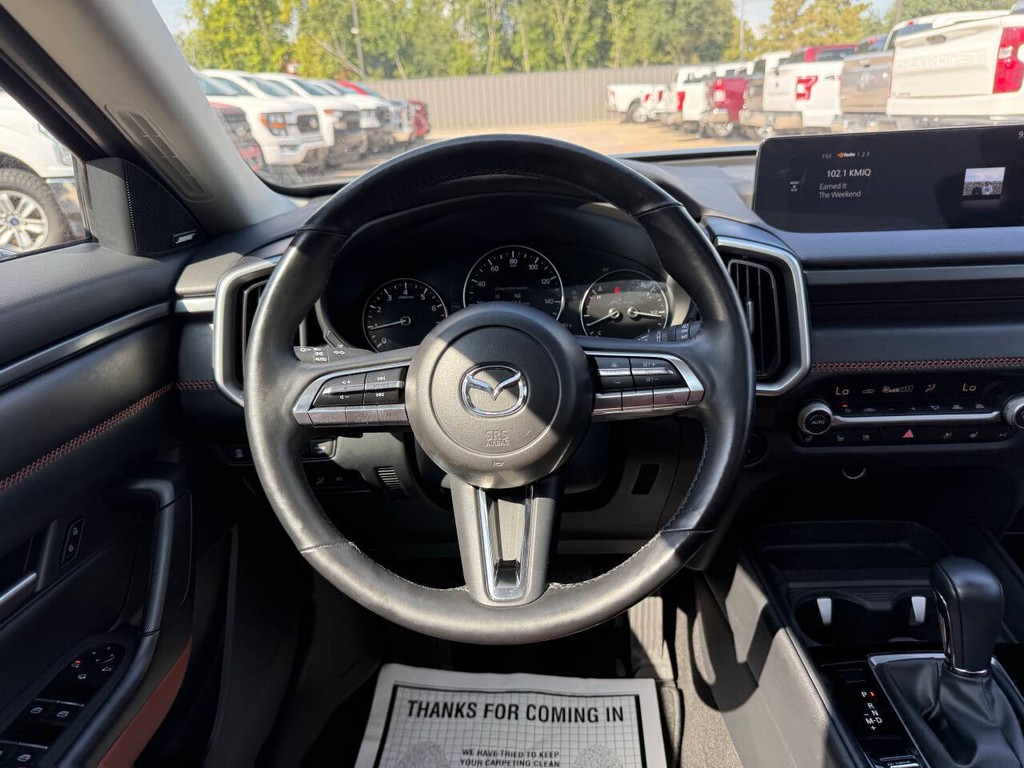 Mazda CX-50 Vehicle Full-screen Gallery Image 22