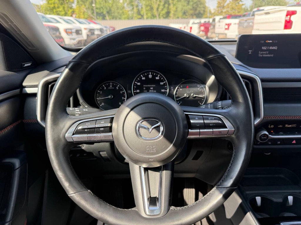 Mazda CX-50 Vehicle Full-screen Gallery Image 23