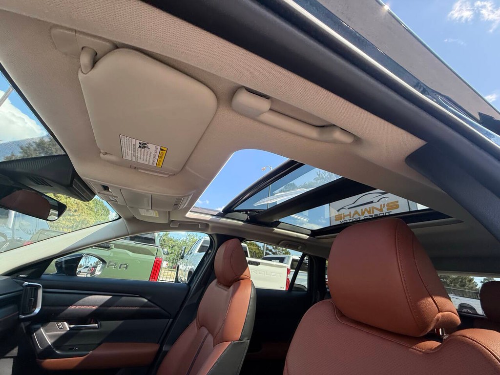 Mazda CX-50 Vehicle Full-screen Gallery Image 31