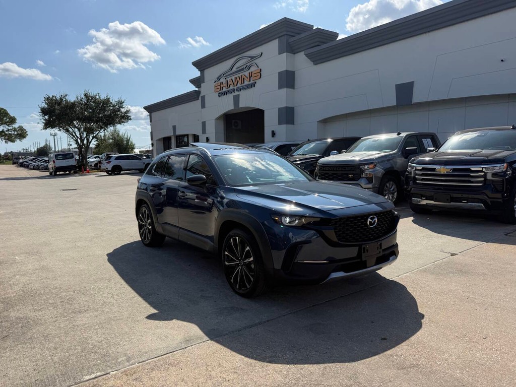 Mazda CX-50 Vehicle Full-screen Gallery Image 45