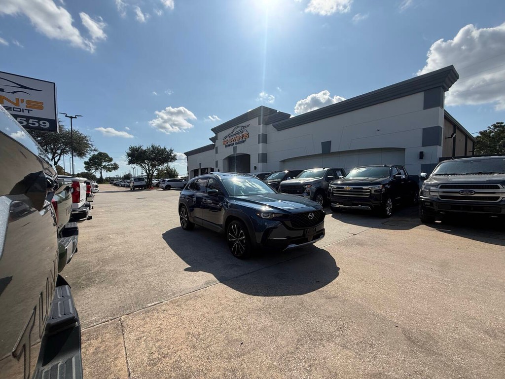 Mazda CX-50 Vehicle Full-screen Gallery Image 47