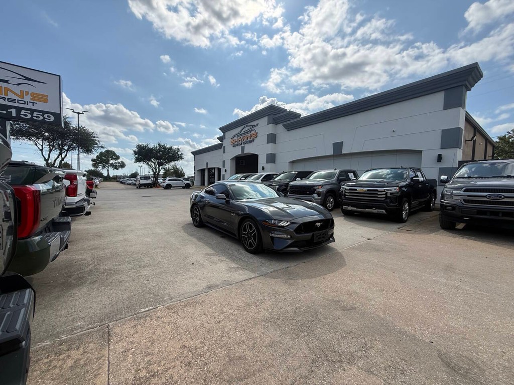 Ford Mustang Vehicle Full-screen Gallery Image 37